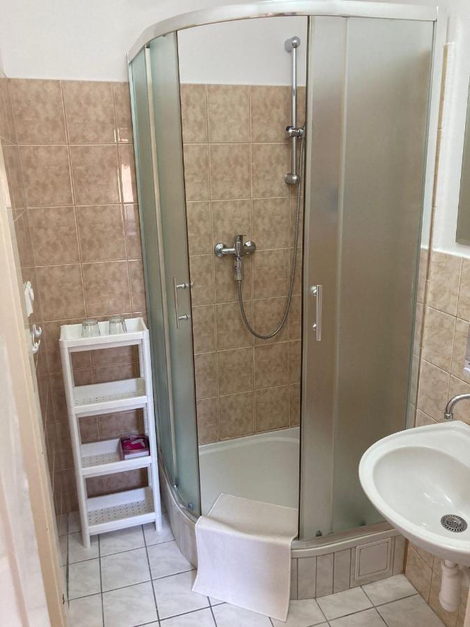 Apartmany U Kubiku Hradec Králové Екстериор снимка