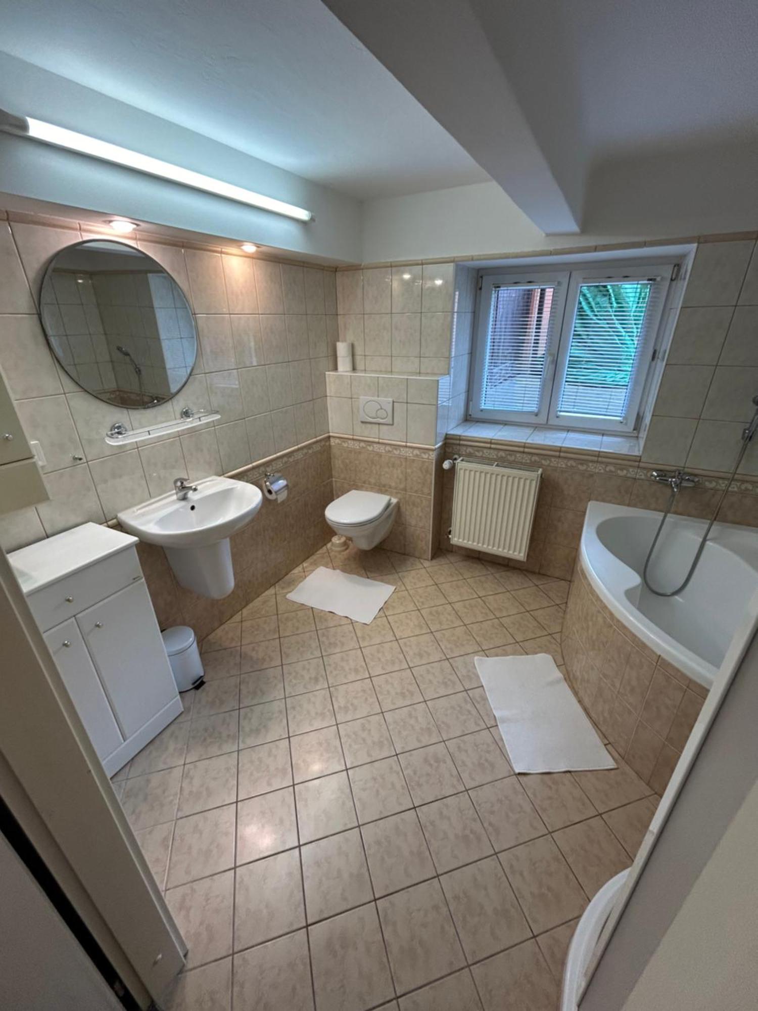 Apartmany U Kubiku Hradec Králové Стая снимка